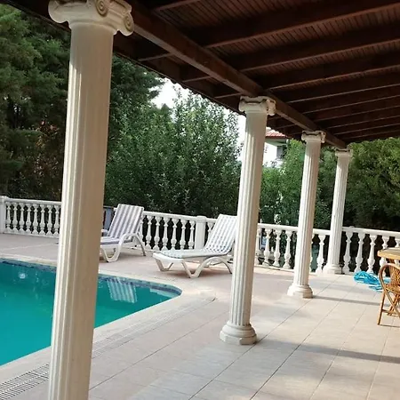 Villa Christing 빌라 페티예